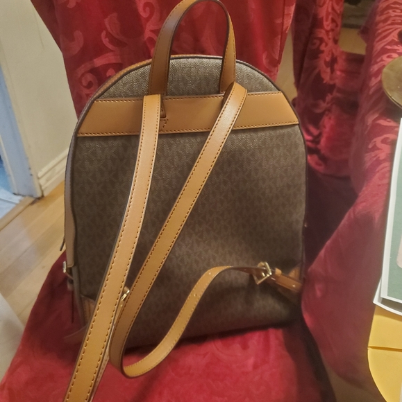 JAYCEE MICHAEL KORS BACKPACK - Picture 6 of 8